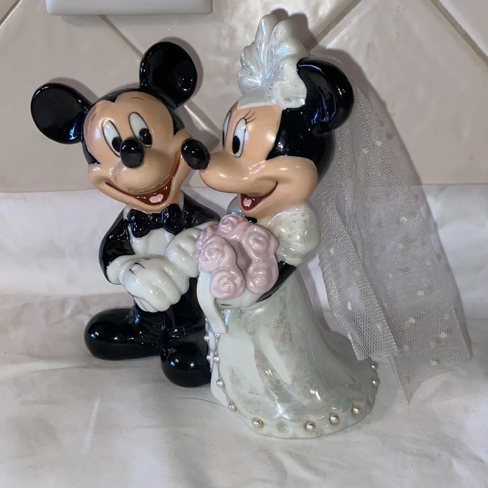 Vintage MICKEY AND MINNIE DISNEY WEDDING. Figurine topper